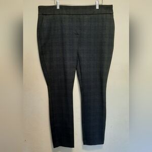 Dalia Women's Navy & Charcoal Plaid Skinny Pants